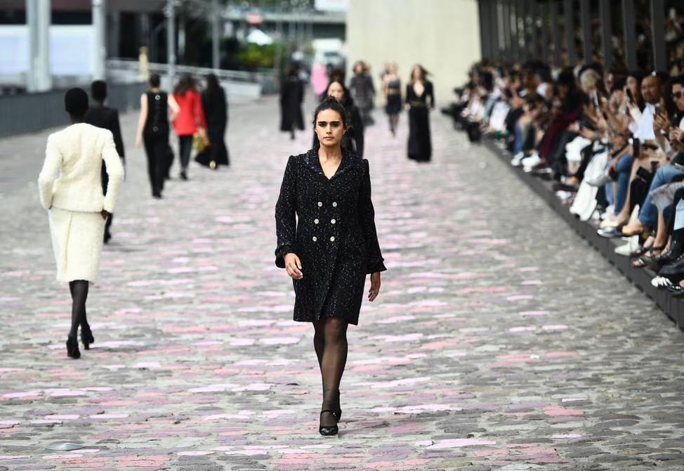 Paris, France. July 4, 2023. Kendrick Lamar and Lupita Nyong'o attends the  Chanel Haute couture Fall/Winter 2023/2024 show as part of Paris Fashion  Week in Paris, France on July 4, 2023. Photo